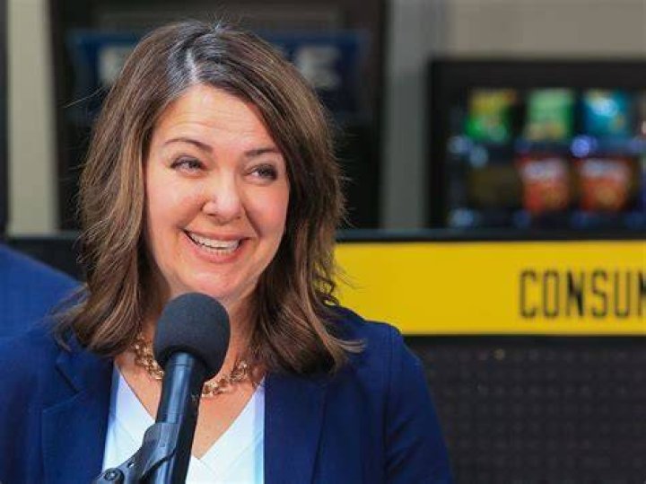 Danielle Smith gears up for her next big fight — with Ottawa National