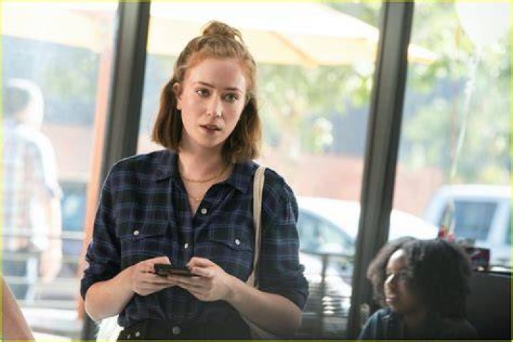 Hannah Einbinder, aka Ava on 'Hacks,' Shares Hopes for Season 2 After