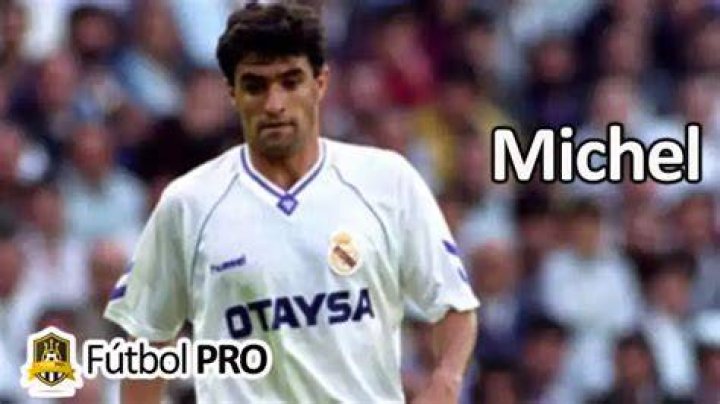 Michel'le Writing TellAll Book About Her Relationship With Dr. Dre