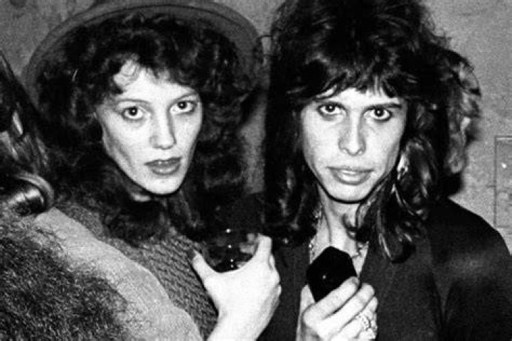 Steven Tyler Julia relationship explained.